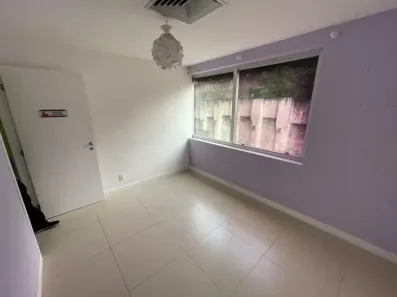 Sala Comercial à venda, 33m² no Caminho das Árvores, Salvador