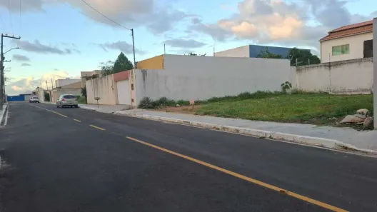Lote/Terreno à venda, 160m² no Aruana, Aracaju