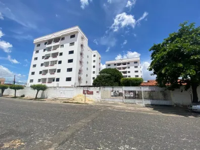 Apartamento com 3 Quartos para alugar, 110m² no São Pedro, Teresina