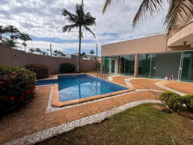 Casa com 3 Quartos para alugar, 300m² no Parque Universitário, Americana