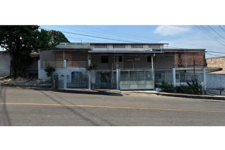 Casa com 4 Quartos à venda, 448m² no Cachoeirinha, Manaus