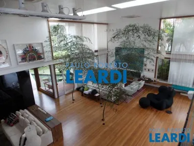 Casa com 4 Quartos à venda, 750m² no Chácara Monte Alegre, São Paulo