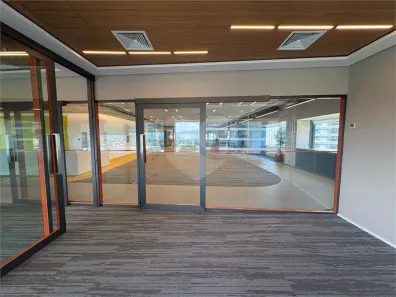 Sala Comercial para alugar, 1602m² no Parque Industrial Tomas Edson, São Paulo
