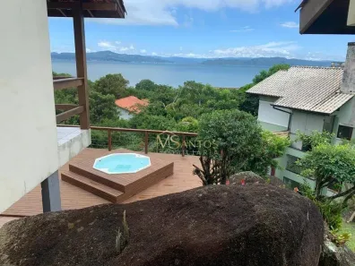 Casa com 3 Quartos para venda ou aluguel, 231m² no Cacupé, Florianópolis