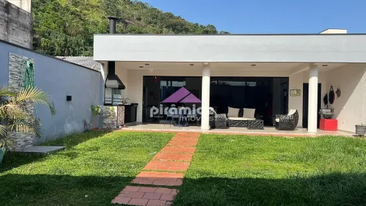 Casa com 3 Quartos à venda, 167m² no Centro, Caraguatatuba