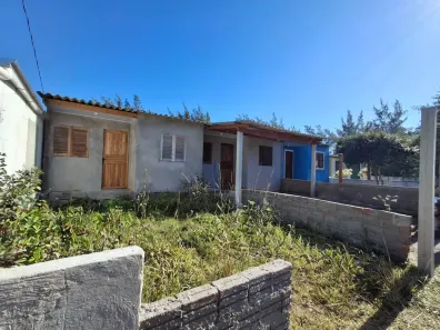 Casa com 2 Quartos à venda, 40m² no Balneário Pinhal, Balneário Pinhal
