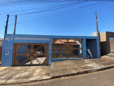 Casa com 2 Quartos à venda, 118m² no Conjunto Habitacional José Garcia Molina, Londrina
