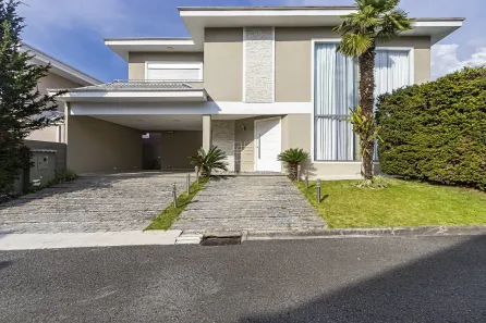 Casa de Condomínio com 3 Quartos à venda, 330m² no Xaxim, Curitiba