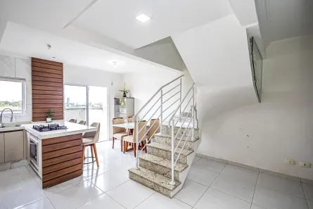Sobrado com 3 Quartos à venda, 180m² no São Braz, Curitiba