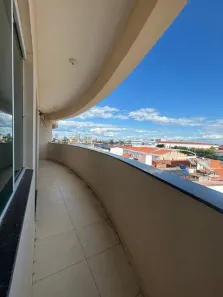 Apartamento com 3 Quartos para alugar, 105m² no Coração de Jesus, Sobral