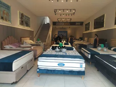 Prédio Comercial para alugar, 700m² no Centro, Taubaté