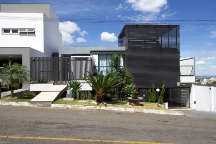 Casa de Condomínio com 4 Quartos à venda, 450m² no Spina Ville II, Juiz de Fora