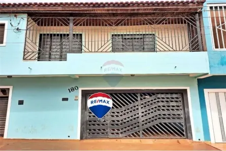 Sobrado com 4 Quartos à venda, 180m² no Alvorada, Sertãozinho