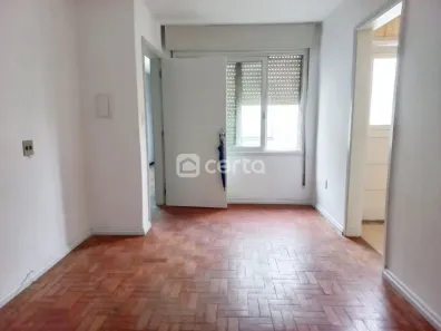 Apartamento com 2 Quartos para alugar, 60m² no Menino Deus, Porto Alegre