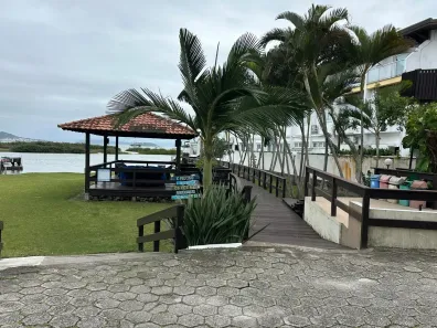Apartamento com 1 Quarto para alugar, 45m² no Cachoeira do Bom Jesus, Florianópolis
