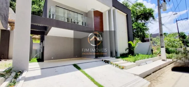 Casa de Condomínio com 3 Quartos à venda, 268m² no Maria Paula, São Gonçalo