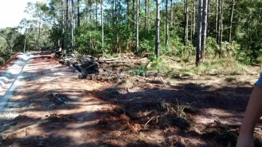 Lote/Terreno à venda, 897m² no Jardim Glória, Miracatu
