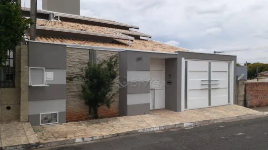 Casa com 3 Quartos à venda, 240m² no Centro, Elias Fausto