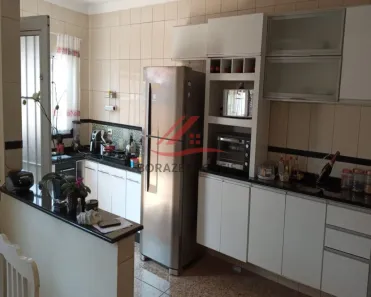 Sobrado com 3 Quartos à venda, 200m² no Vila Alzira, Santo André