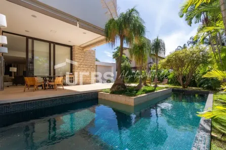 Casa de Condomínio com 4 Quartos à venda, 460m² no Jardins Paris, Goiânia