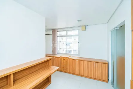 Sala Comercial à venda, 77m² no Centro Histórico, Porto Alegre