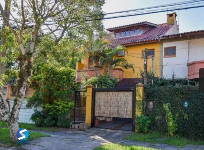 Casa com 3 Quartos à venda, 190m² no Guarujá, Porto Alegre