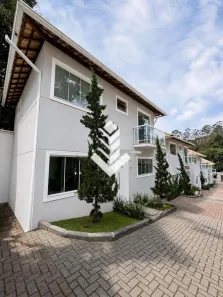 Casa de Condomínio com 2 Quartos para alugar, 80m² no Varginha, Nova Friburgo