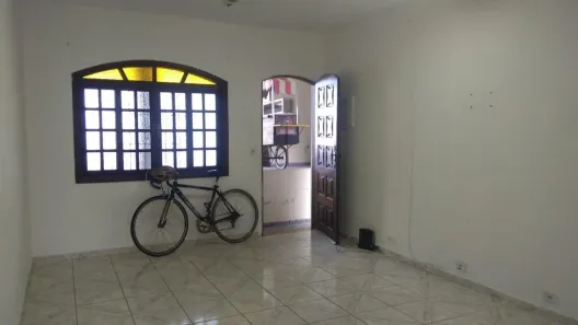 Casa com 3 Quartos à venda, 200m² no Jardim Maria Tereza, Barueri