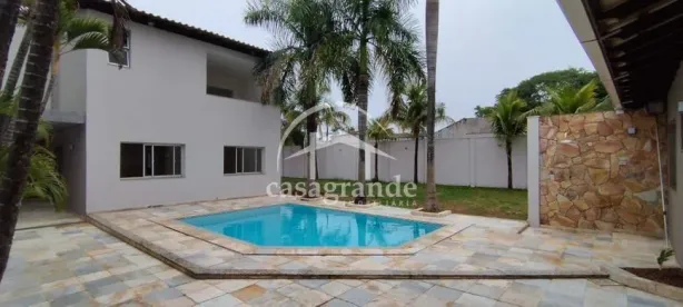 Sobrado com 4 Quartos à venda, 288m² no Jardim Karaíba, Uberlândia