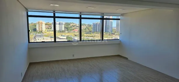 Sala Comercial para alugar, 37m² no Cristal, Porto Alegre