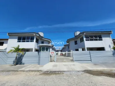 Sobrado com 3 Quartos à venda, 112m² no Cambijú, Itapoá