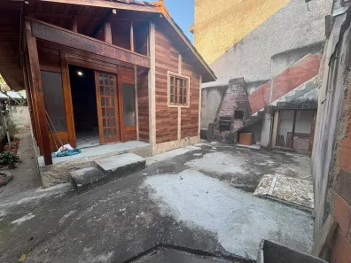 Casa com 2 Quartos para alugar, 70m² no Turiaçu, Rio de Janeiro