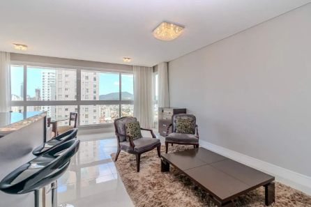 Apartamento com 3 Quartos à venda, 135m² no Centro, Balneário Camboriú