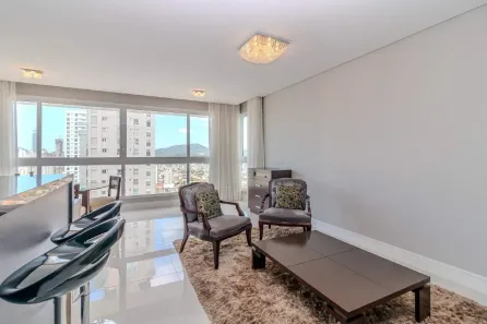 Apartamento com 3 Quartos à venda, 135m² no Centro, Balneário Camboriú