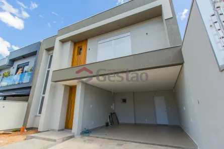 Sobrado com 4 Quartos à venda, 230m² no Estância Velha, Canoas