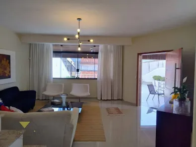 Casa com 3 Quartos à venda, 350m² no Vila Suissa, Mogi das Cruzes