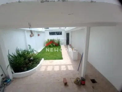 Casa com 5 Quartos à venda, 190m² no Vila Firmiano Pinto, São Paulo