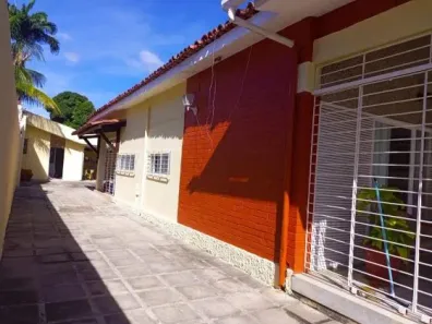 Casa com 3 Quartos à venda, 160m² no Engenho do Meio, Recife