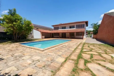 Casa com 4 Quartos para alugar, 375m² no Setor de Habitações Individuais Sul, Brasília