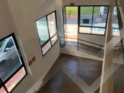Sala Comercial para alugar, 80m² no Alphaville, Santana de Parnaíba