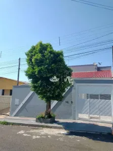 Casa com 3 Quartos à venda, 180m² no Conjunto Habitacional Alexandre Urbanas, Londrina