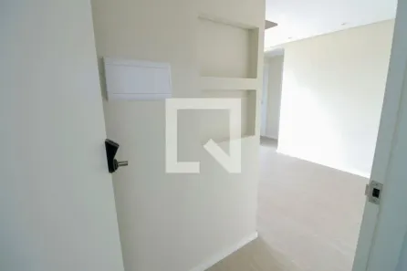 Apartamento com 2 Quartos à venda, 46m² no Vila Carmosina, São Paulo
