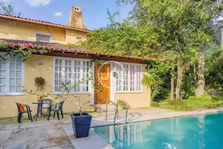 Casa com 6 Quartos à venda, 600m² no Morin, Petrópolis