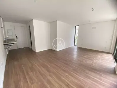 Apartamento com 1 Quarto à venda, 48m² no Itaipava, Petrópolis