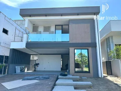 Casa de Condomínio com 5 Quartos à venda, 266m² no Cidade Alpha, Eusébio