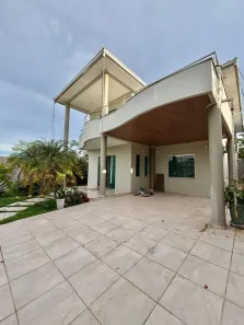Sobrado com 4 Quartos para alugar, 250m² no Tarumã, Manaus