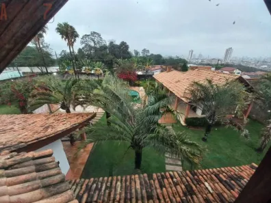 Casa com 3 Quartos para alugar, 850m² no Vila Haro, Sorocaba