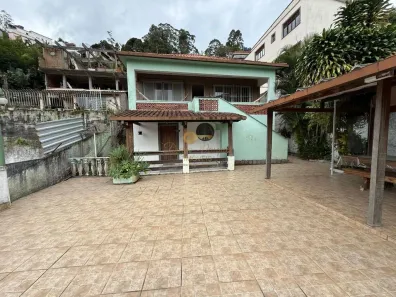 Casa com 5 Quartos à venda, 115m² no São Pedro, Teresópolis