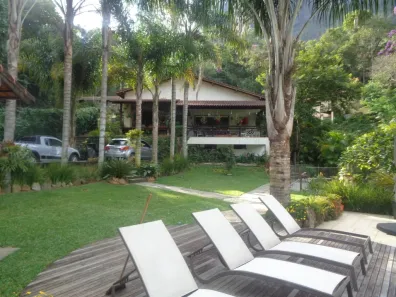 Casa com 3 Quartos à venda, 700m² no Araras, Petrópolis