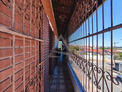 Casa com 3 Quartos para alugar, 200m² no Vila Georgina, Campinas